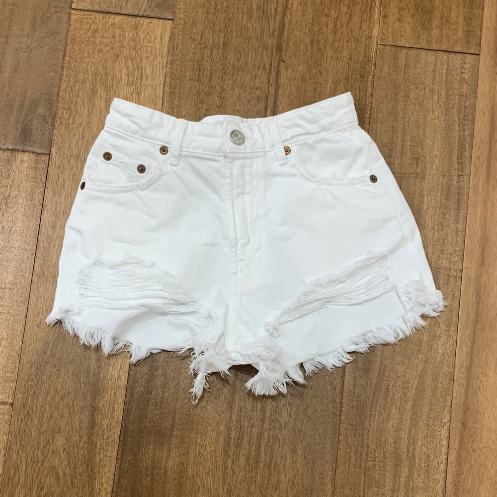 White Zara Jean Shorts Size 0
